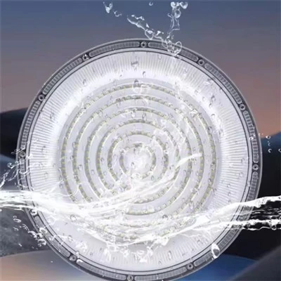 UFO LED نور روز با لومن بالا