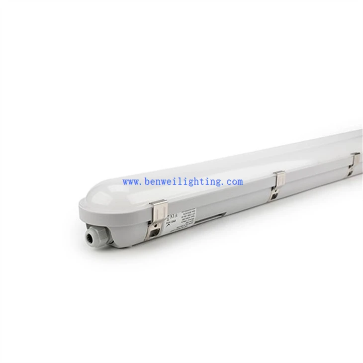 T8 Tri-proof Light (2)
